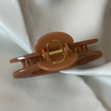 Load image into Gallery viewer, Orange Oval Large Hair Claw
