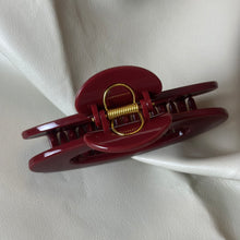 Load image into Gallery viewer, Red Oval Large Hair Claw
