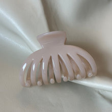 Load image into Gallery viewer, Light Pink Pumpkin Claw Clip
