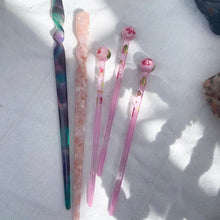 Load image into Gallery viewer, Pink Flower Print Hair Stick
